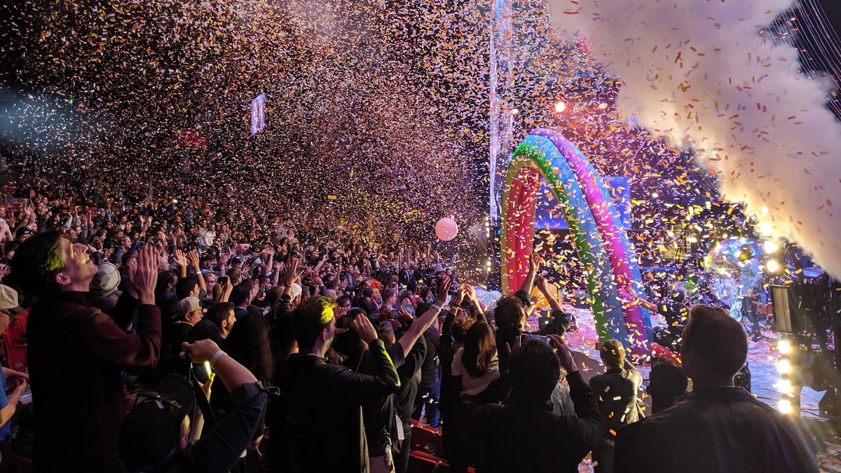 hoitab's tweet photo. #io19 first year I got to speak at I/O and I had two talks - #AndroidML and Android Emulator. I have always planned and coached others but I have never given them. It was stressful but fun!

I also got to know the GDEs better. It turns out they really are experts!😎 https://t.co/8ugPD47FvN