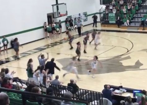 bailee_woodard's tweet photo. big thanks to the coach that taught me all I know. you’re going to be missed, but couldn’t have imagined playing for anyone else. you have impacted many of us players & the community as a whole. good luck on the new job coach! #goVB @vbladypointers @hoops365 https://t.co/PCkWEjw7Zh