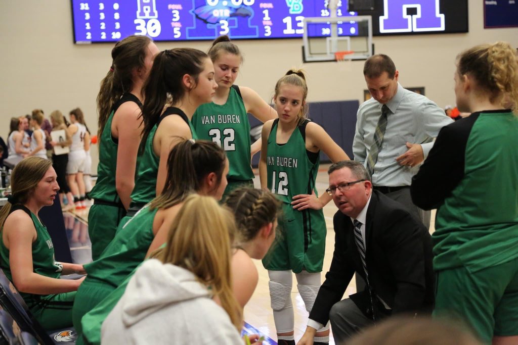 bailee_woodard's tweet photo. big thanks to the coach that taught me all I know. you’re going to be missed, but couldn’t have imagined playing for anyone else. you have impacted many of us players & the community as a whole. good luck on the new job coach! #goVB @vbladypointers @hoops365 https://t.co/PCkWEjw7Zh