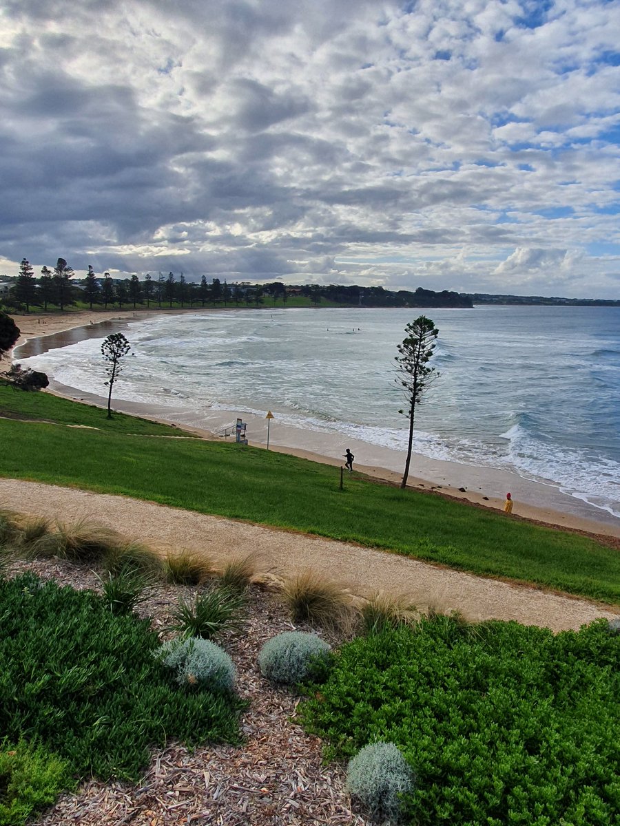 Pivotonian1838's tweet photo. #WednesdayMotivation  #PointDanger #Torquay #GreaterGeelong https://t.co/JUH5gxA5Sz