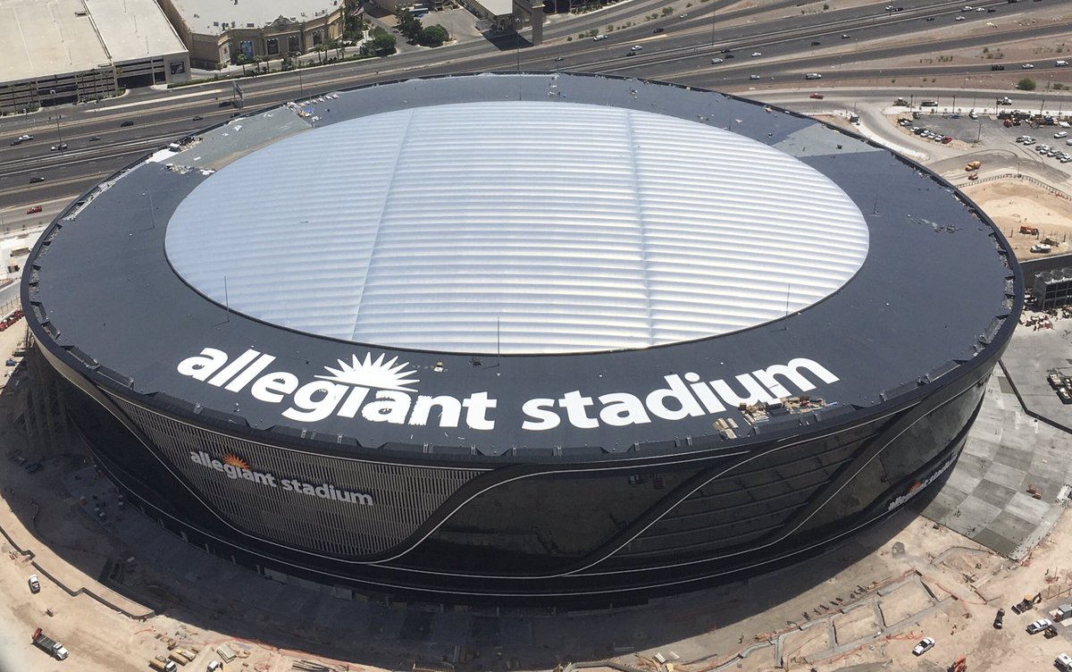 SkolMemes's tweet photo. Las Vegas’ $2 billion roomba https://t.co/OuEtVVOEEp