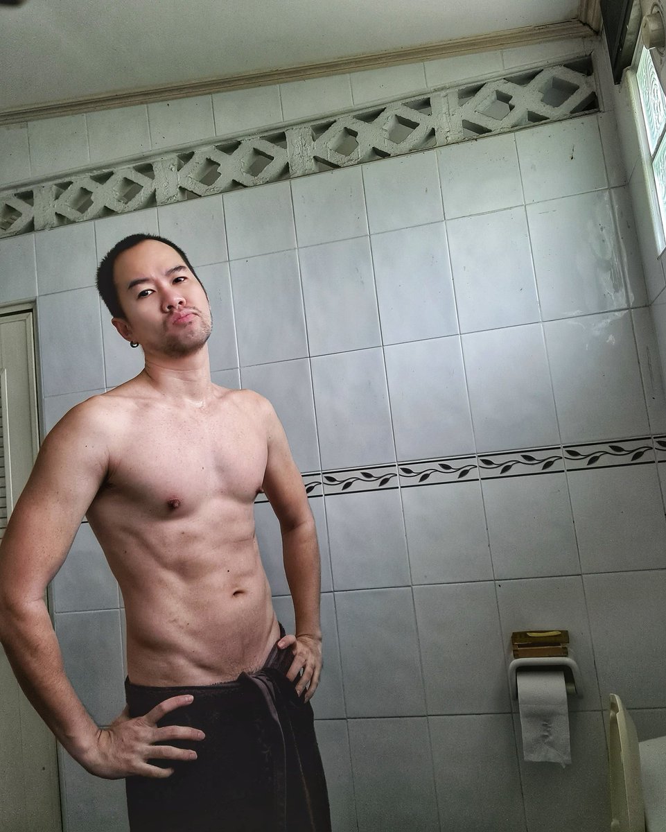 pampdance1's tweet photo. สภาพกล้ามฟีบ..เหลือตัวแค่นี้..เปิดซะทีเถอะยิม..อยากเอากล้ามกับคืนมาแล้วนะ..แงๆ ig : peejay_th
😞😞😩😩😫😫
#update #mybody #skinny #missyou #fitnees #gym #workout #stillclose #mymuscle #gone #noenergy #noinspiration #athome https://t.co/GXXQihQlDn