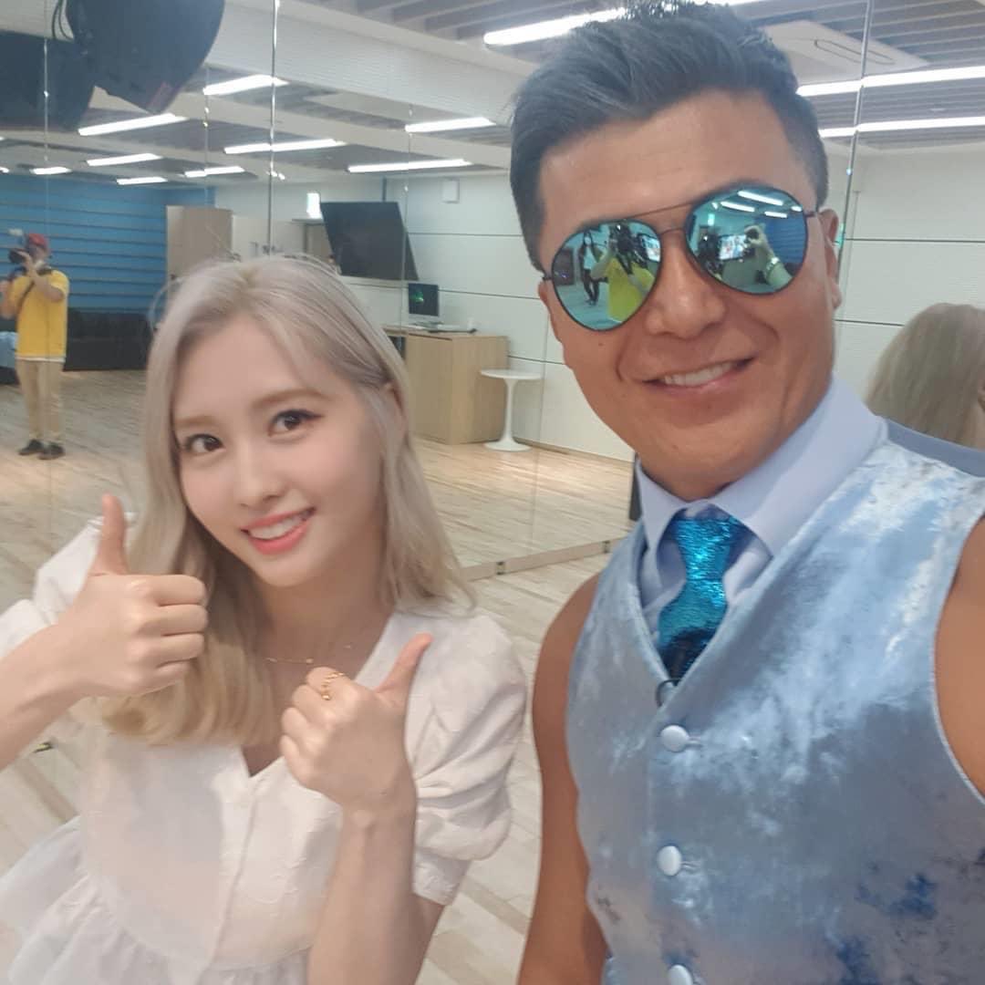 2xEmily's tweet photo. #MOMO #모모
https://t.co/dnIhcN2PVj https://t.co/QY0iaNTEZu