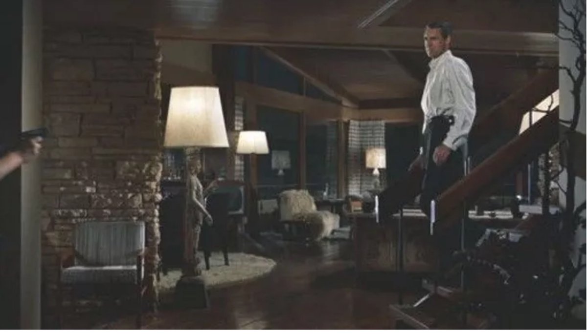 SirJonoRose's tweet image. #ArchitectureMovieChallenge 

Day 13 - Freebie

The Vandamm House - North By Northwest (1959) Unfortunately its just a set and matte paintings, but I love this Frank Lloyd Wright inspired design.