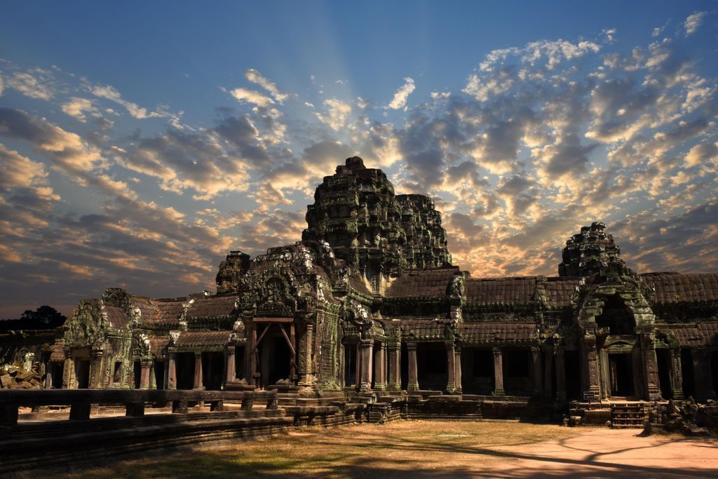 seyhasam's tweet photo. https://t.co/Va60oOhHww
Discover the temples of #Cambodia | #RetweeetPlease @Storeboard https://t.co/hNscyIy1rk