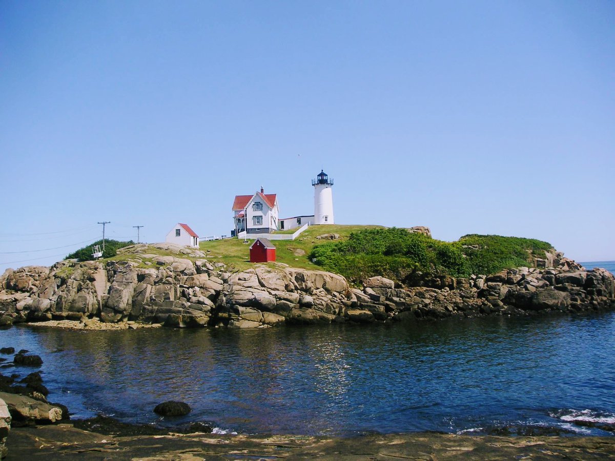 sowewander's tweet photo. Y is for #York Maine: https://t.co/1qA7G7gNki #AlphabetAdventures https://t.co/pTDHYqphil
