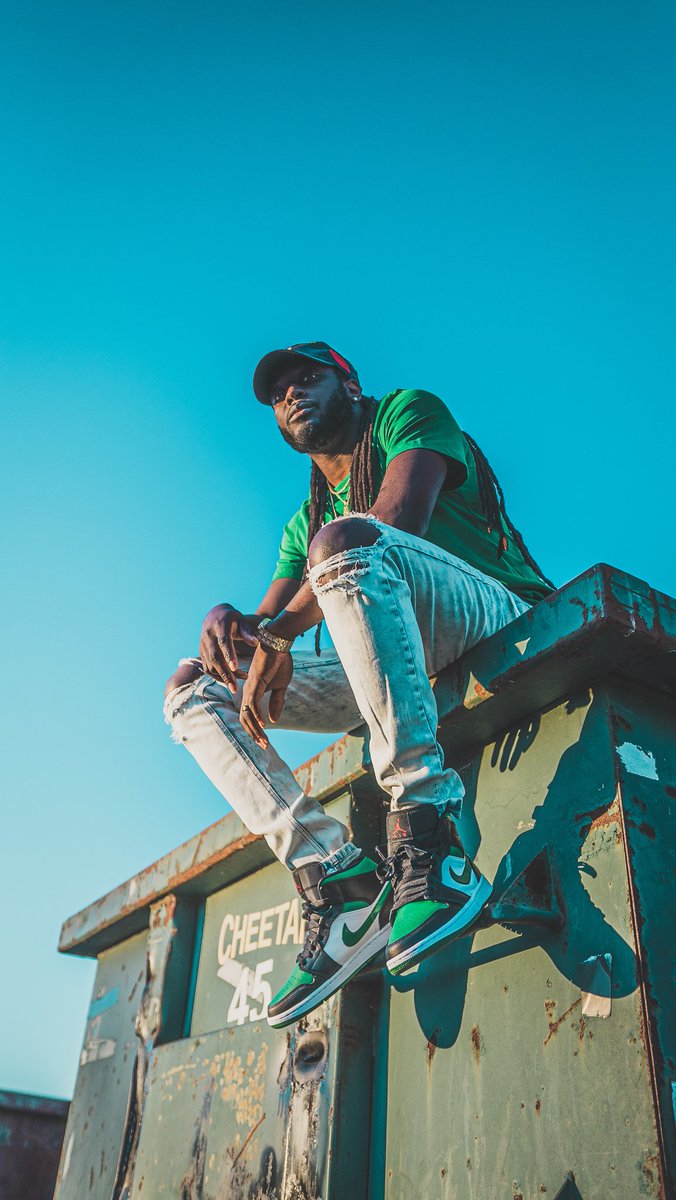 dakidemm's tweet photo. Starting my own label #NSMent
๐ท @christian_logue https://t.co/IzJNJGoCB0