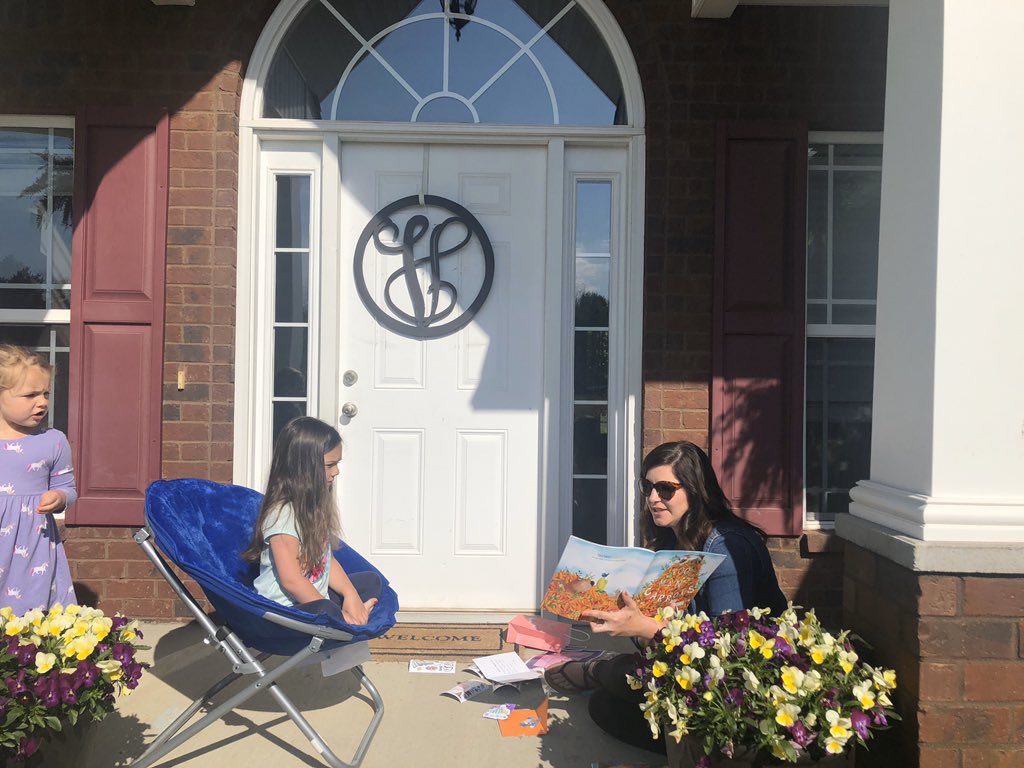 HVictery's tweet photo. When your daughter has kindergarten teachers as generous and caring as Sarah Cecil and Bonnie Hall, you know that you are blessed. https://t.co/qCvtJ01f1U