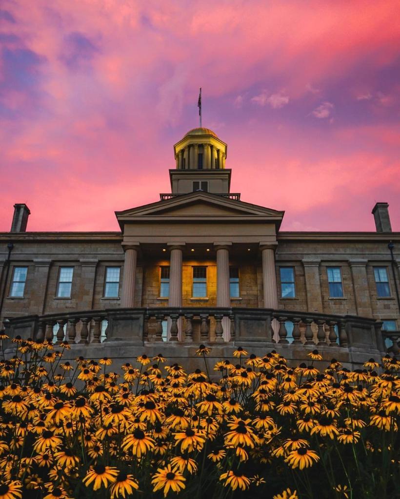 uiowa's tweet photo. Home: A place where your feet may leave but your heart will always be. 💛🖤 https://t.co/kZdbdTchjm