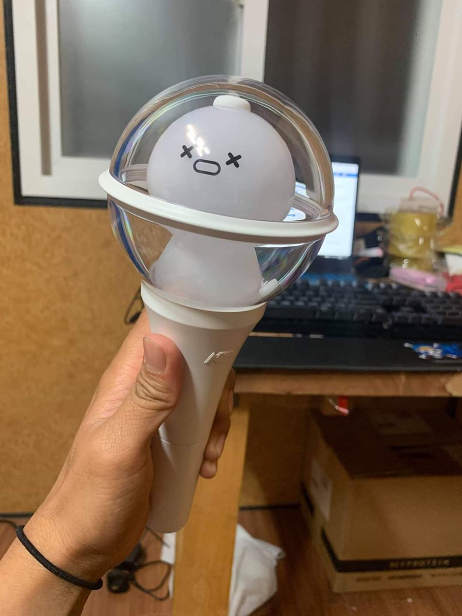 Den2000hot's tweet photo. Onhand!!
NFLYING OFFICIAL LIGHT STICK❗
DM your details.

Mode of Payment : GCASH / BDO
Free SF for LUZON area only. Visayas and Mindanao with SF charge! https://t.co/JOH2yJm52l