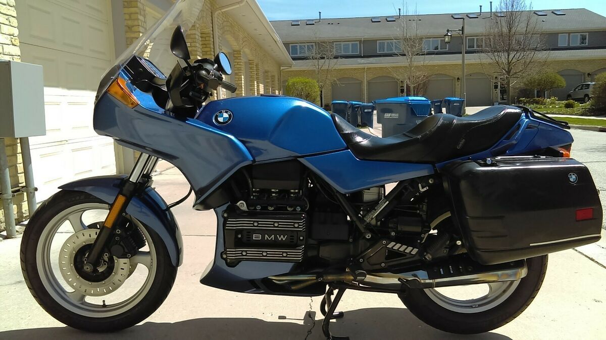 We're into this 1993 BMW K-Series K75S for sale via <a href="/rocker_co/">Rocker.co</a>. Check it out at bit.ly/2xZQUOU