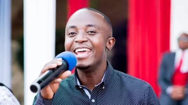 SAfmRadio's tweet photo. #TheDailyUpdate Musicians in Malawi are questioning why politicians are freely holding campaign rallies with large crowds, when there is a ban on all gatherings of more than 100 people as a precautionary measure against the Covid-19 pandemic @maratoaka #SAfmSoundAwake https://t.co/nEgr12DqlV