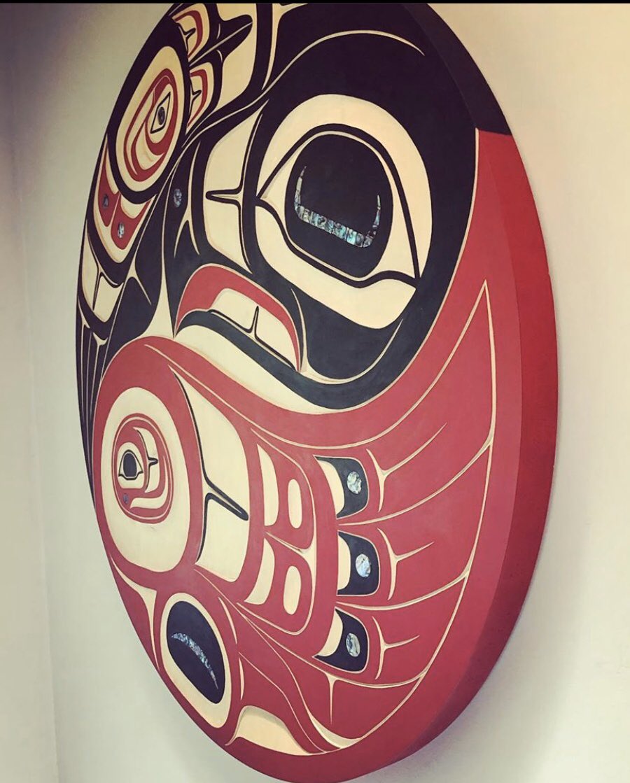 markloriaart's tweet photo. Indigenous Art of the Day - Eagle in Balance, 2020 by Trevor Husband (Gitxsan/Cree). A meticulously executed 36" carved and painted cedar panel with abalone inlays. Now available. Story in image four. #gitxsanart #creeart #northwestcoastart #contemporaryindigenousart #canadianart https://t.co/W1g5IoA6Kp