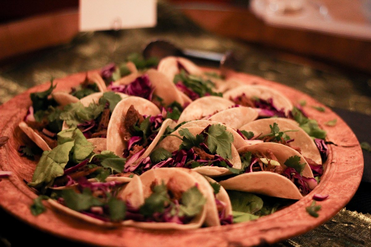 CapersCafePDX's tweet photo. Who doesn't love tacos? https://t.co/vfYhQZmxsU
