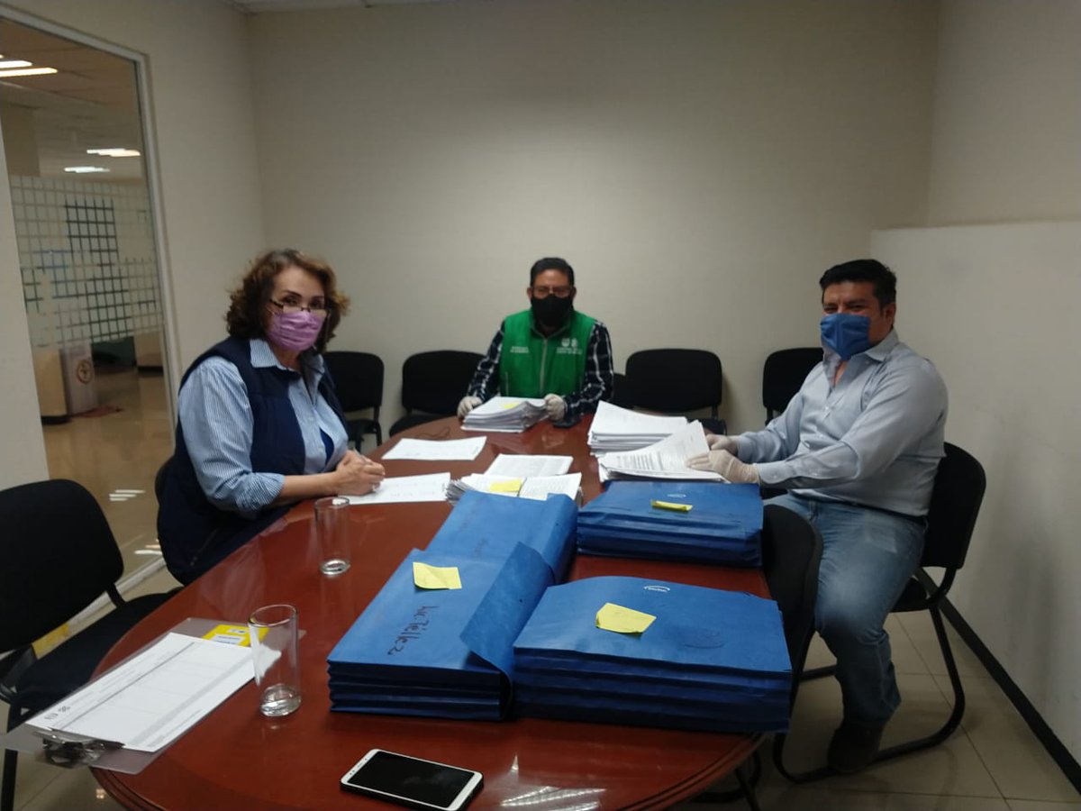 andactores's tweet photo. #ANDAinformate sobre la pasada convocatoria para ibtener apoyo por la contingencia Covid-19. Ya hemos entregado toda la documentación a las autoridades correspondientes. #ConstruyendoLaNuevaANDA #ConANDASi 
@zaratejorge61 @oscarb59 @CalvActor @lauaya1 @marco_trevino @ANDAJuvenil https://t.co/MAuIMB9ew1