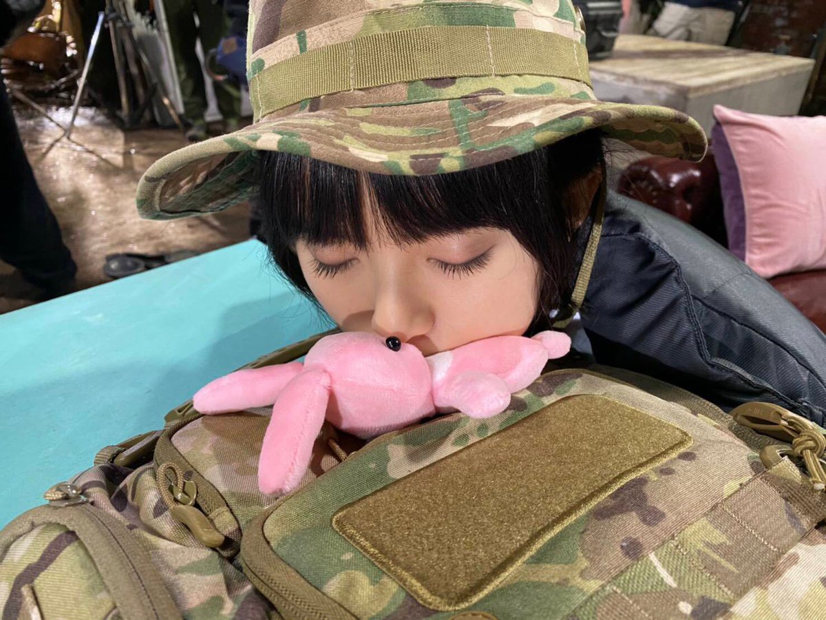 エイトボール商会 乃木坂46 映像研には手を出すな T Co Iz10rhtjco 浅草みどり 役の 齋藤飛鳥 ﾁｬﾝが可愛い O マルチのリュックのベルクロに ウチのパッチを貼ってあげたい ｵｺﾄﾜﾘ F 苦笑 写真４枚目 これも一種の