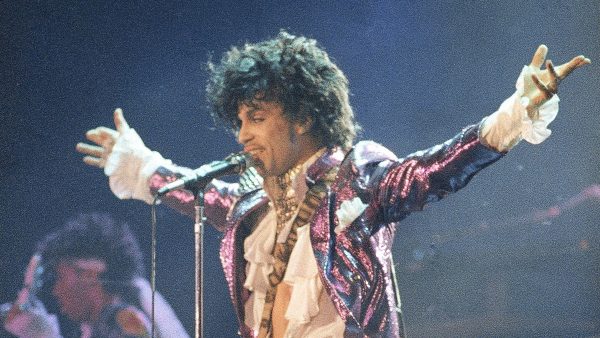 OldSchool80s's tweet photo. Yes, please! RT @Variety: @prince and the Revolution's ‘Live 1985’ concert will stream on YouTube this weekend for coronavirus relief  https://t.co/7VeBGoJSkX https://t.co/JGCiBsECfV