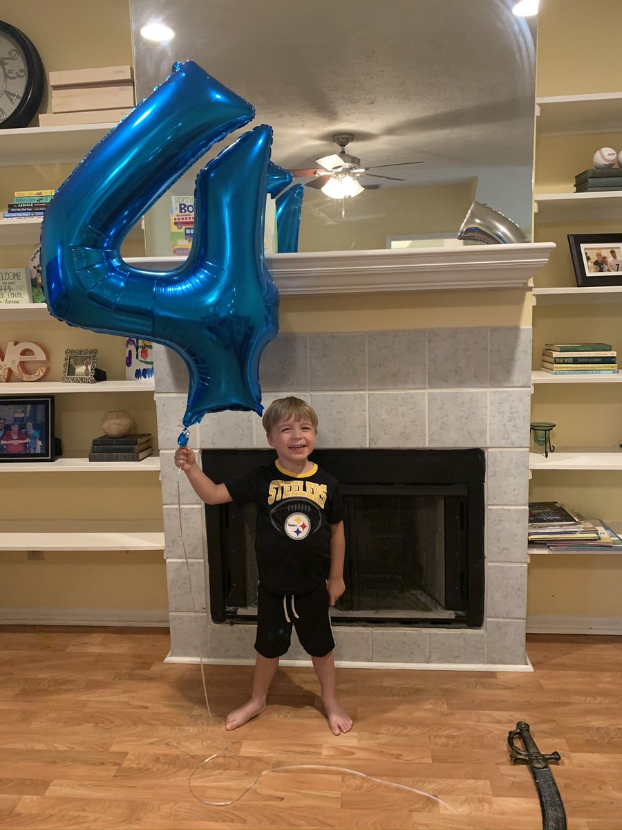 kmaloney54's tweet photo. Quarantine birthday celebrations for #MaxLeo & #SamKM https://t.co/u3u4PJZPbK