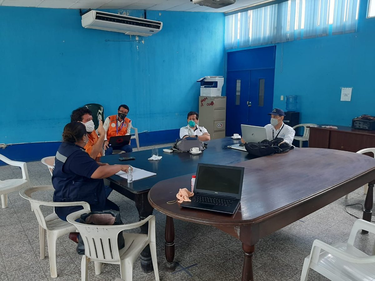 SESAN_Peten's tweet photo. #Departamentales, delegado de #SESAN, Edgar Barquín, participa en reunión interinstitucional para dar seguimiento al proceso de implementación del Programa de Ayuda Alimentaria por consecuencias del COVID-19, contando con la participación de #MAGA, #MIDES y #SECONRED https://t.co/GKc2Fx0QOc