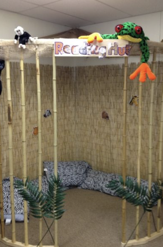 ZenaDamaa's tweet photo. This is a great way to set up a 'quiet/reading' space within the classroom! #acuedu_p https://t.co/XZX76D2IFU