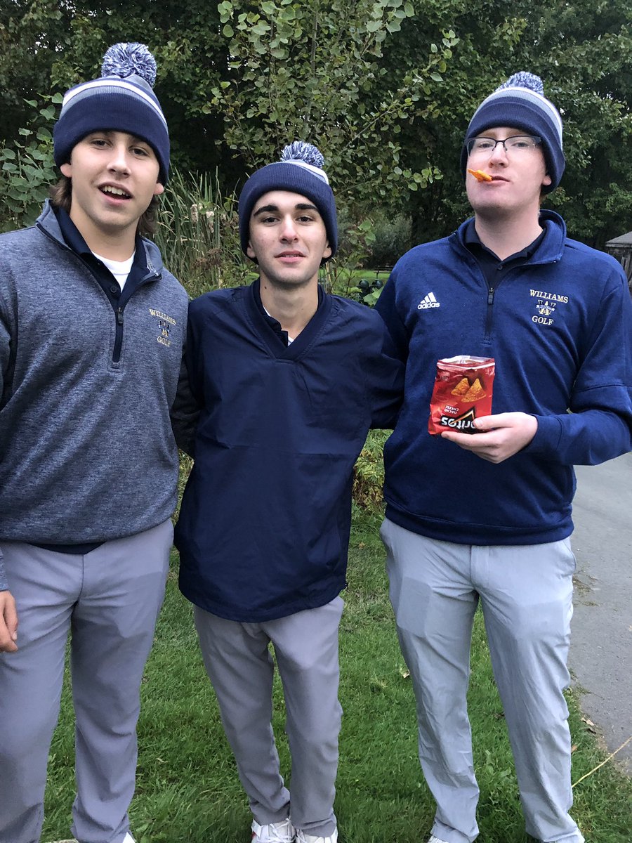 AwhsGolf's tweet photo. Congrats to the boys on finishing high school. #bestteamatarchies https://t.co/EVlfwW1MGO