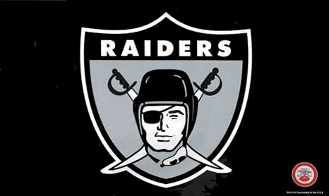 Raider4Life559's tweet photo. So #RaiderNation i got me a early fathers day present 😂
I customized my own metcon 5s with a #Raiders theme and to top it off on the tongue it says "RAIDERS". Ive always wanted these shoes and got them with my own twist. Let me know what you think. 🤙🏽🖤🏴💀 #metcon5 #nikebyyou https://t.co/LjXE3li4EX
