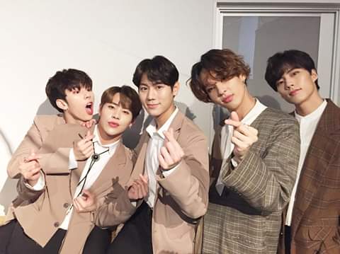 Gabriela21Y's tweet photo. Tan adorables😍😍😍
#IMFACTxIF
@IMFACTofficial
@imfact_twt https://t.co/B0MXwGdSAL