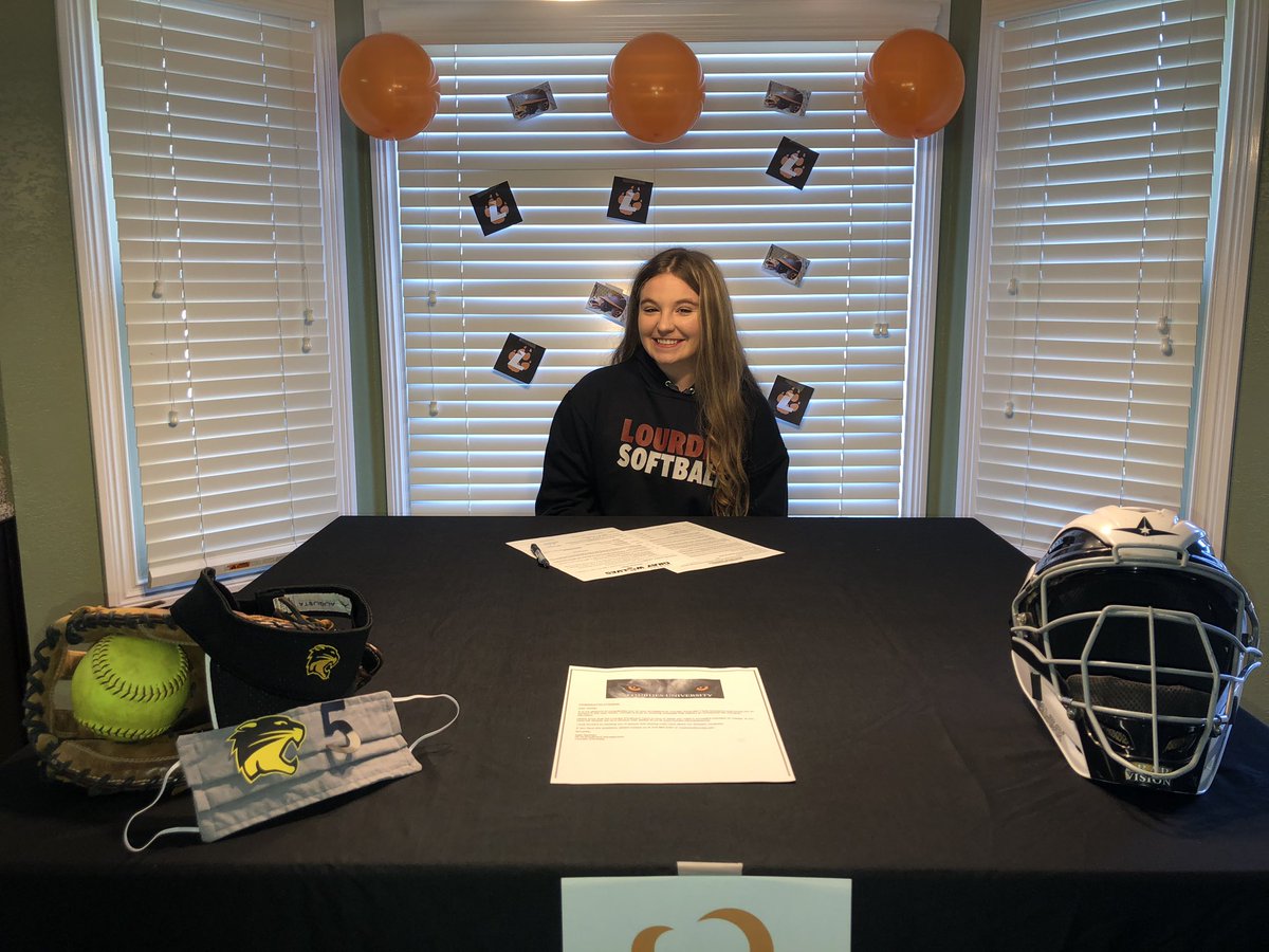 BartosMadison's tweet photo. It’s Official... Committed and Signed to continue my academic and athletic career at Lourdes University! 🧡🐺#graywolfnation #LourdesStrong @LourdesSoftball @lourdessports @DiscoverLourdes @NviewAthletics @SectionNV @SylvaniaSchools @BCSNsports https://t.co/tgm6nn3hSm