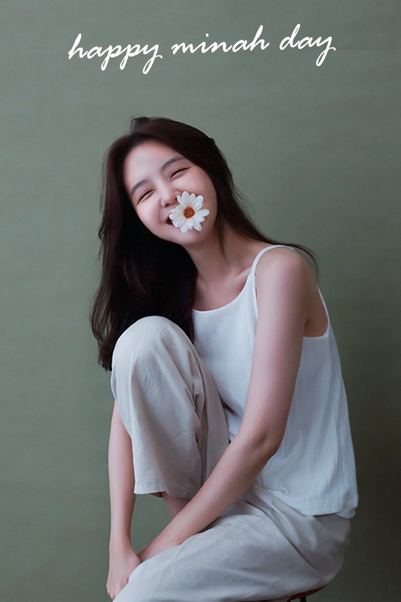 BangMinah_TH's tweet photo. Happy birthday to our @Girls_Day_Minah ❤️

 🦋🌼🍞👸💕

#HappyMinahDay #HappyBangMinahDay #HappyBbangDay https://t.co/doDMy6OFgM