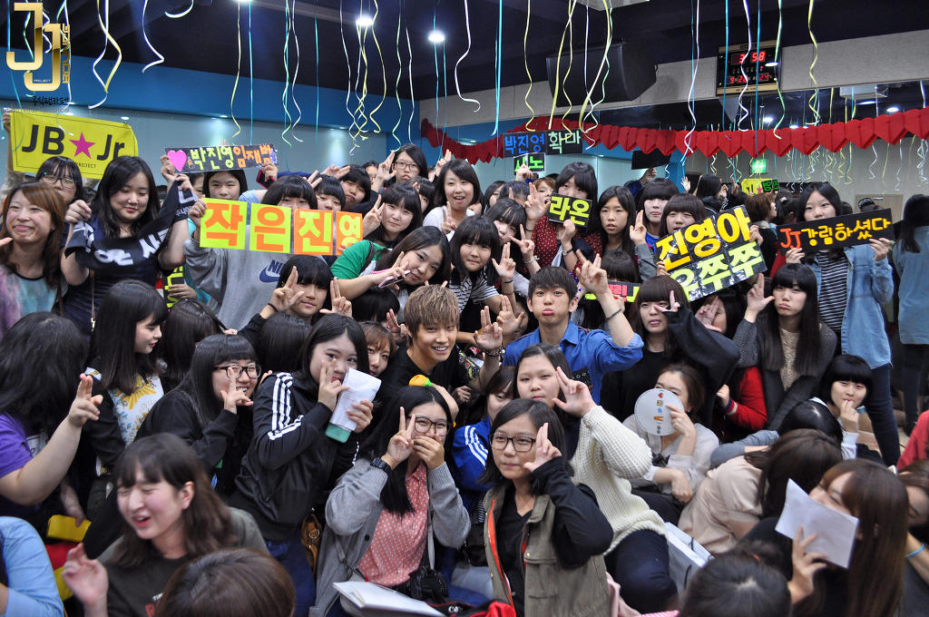 when JJ Project celebrated Jinyoung's birthday with fans.