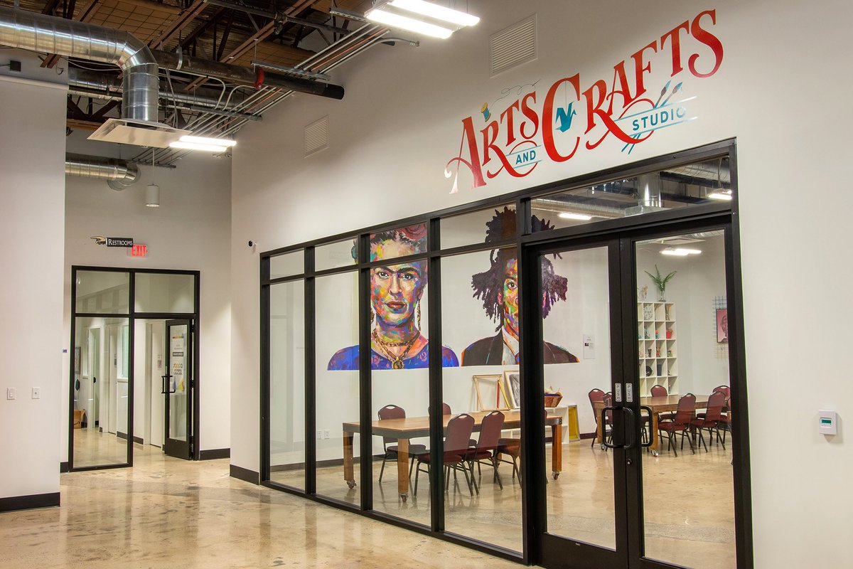 ADCollaborative's tweet photo. Arizona⁠⠀
This artist co-making space turned out great!
#adc #adcollaborative #architecturedesigncollaborative #retail #shoppingmalls #mallactivation #artists #woodwork #robotics #cooking #ceramics #tucsonmall #catalyst #makerspace #acrosscountry #tucson #arizona #saaca @artsaz https://t.co/7bGVrL0iI4