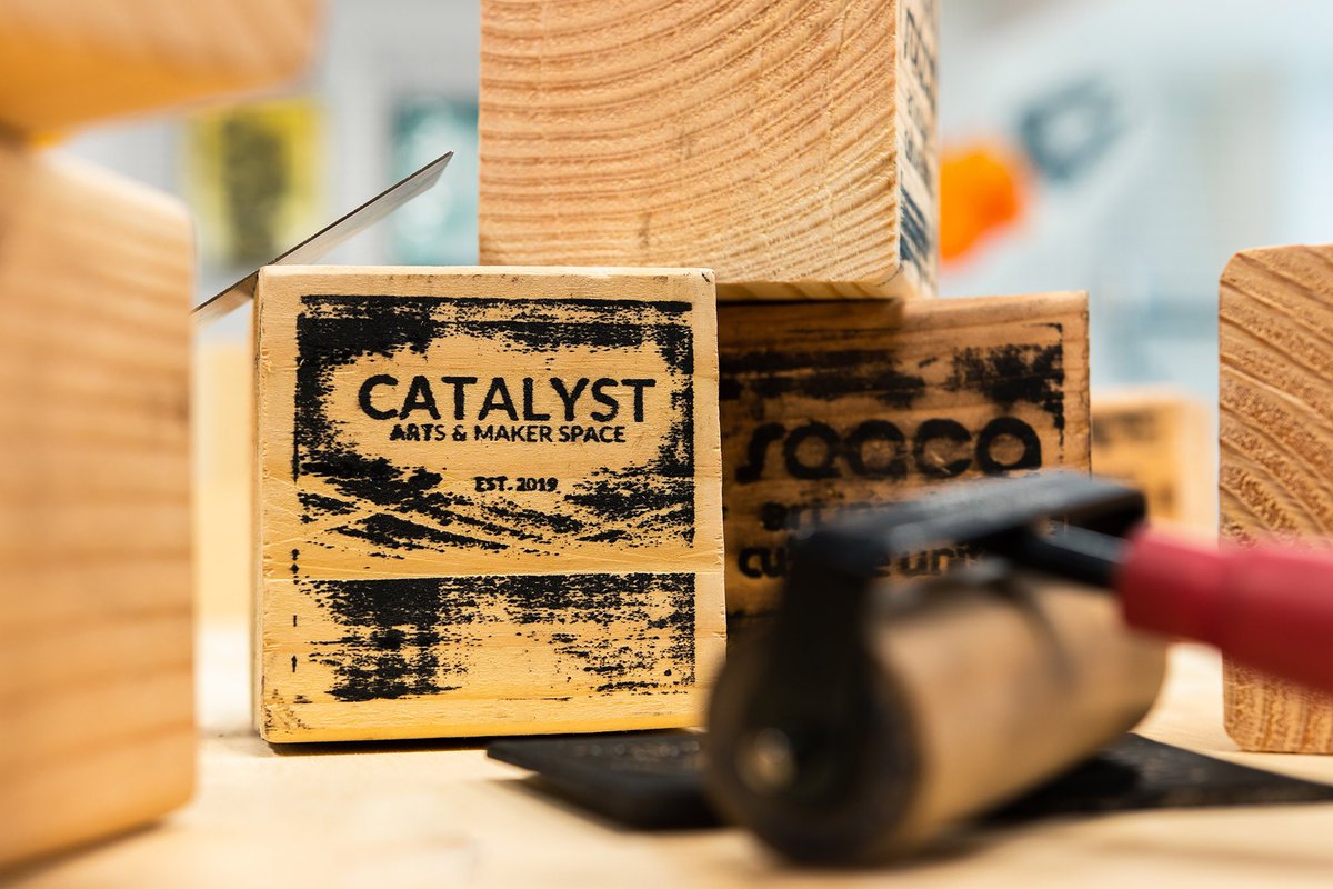 ADCollaborative's tweet photo. Arizona⁠⠀
This artist co-making space turned out great!
#adc #adcollaborative #architecturedesigncollaborative #retail #shoppingmalls #mallactivation #artists #woodwork #robotics #cooking #ceramics #tucsonmall #catalyst #makerspace #acrosscountry #tucson #arizona #saaca @artsaz https://t.co/7bGVrL0iI4