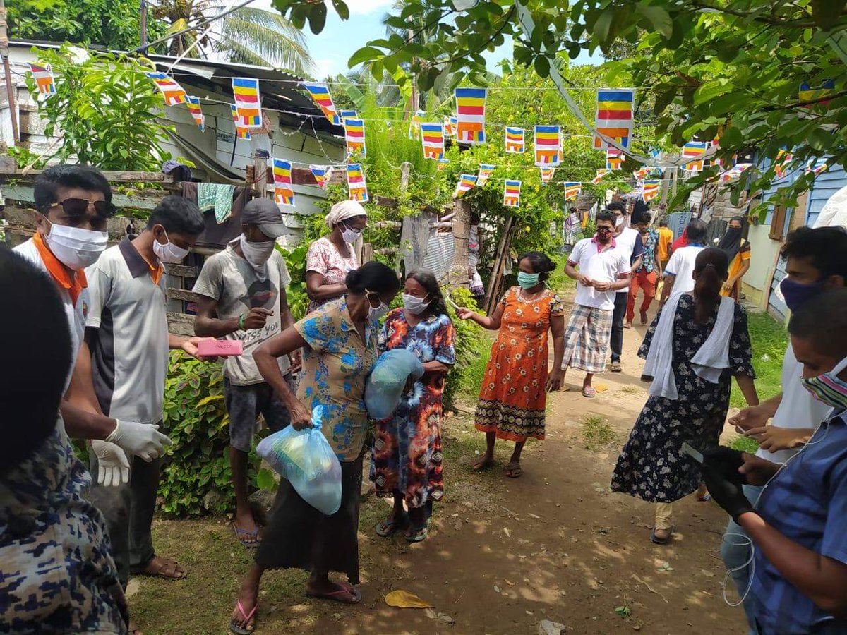 ATAriyaratne's tweet photo. Sarvodaya staff is busy 24X7 providing assistance to Covid 19 affected families across the country. Our young Colombo team together with #EndChildPovertyCA distributed dry ration packs to much needed especially children in Colombo's densely populated poverty stricken areas. https://t.co/16PpjtVrRq