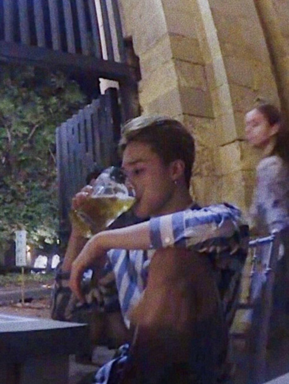á´®á´± L Y R A H On Twitter Gentle Reminder If You See A Foreign Army That Does Not Live In Korea State That They Played Pubg With Taehyung Theyre Lying