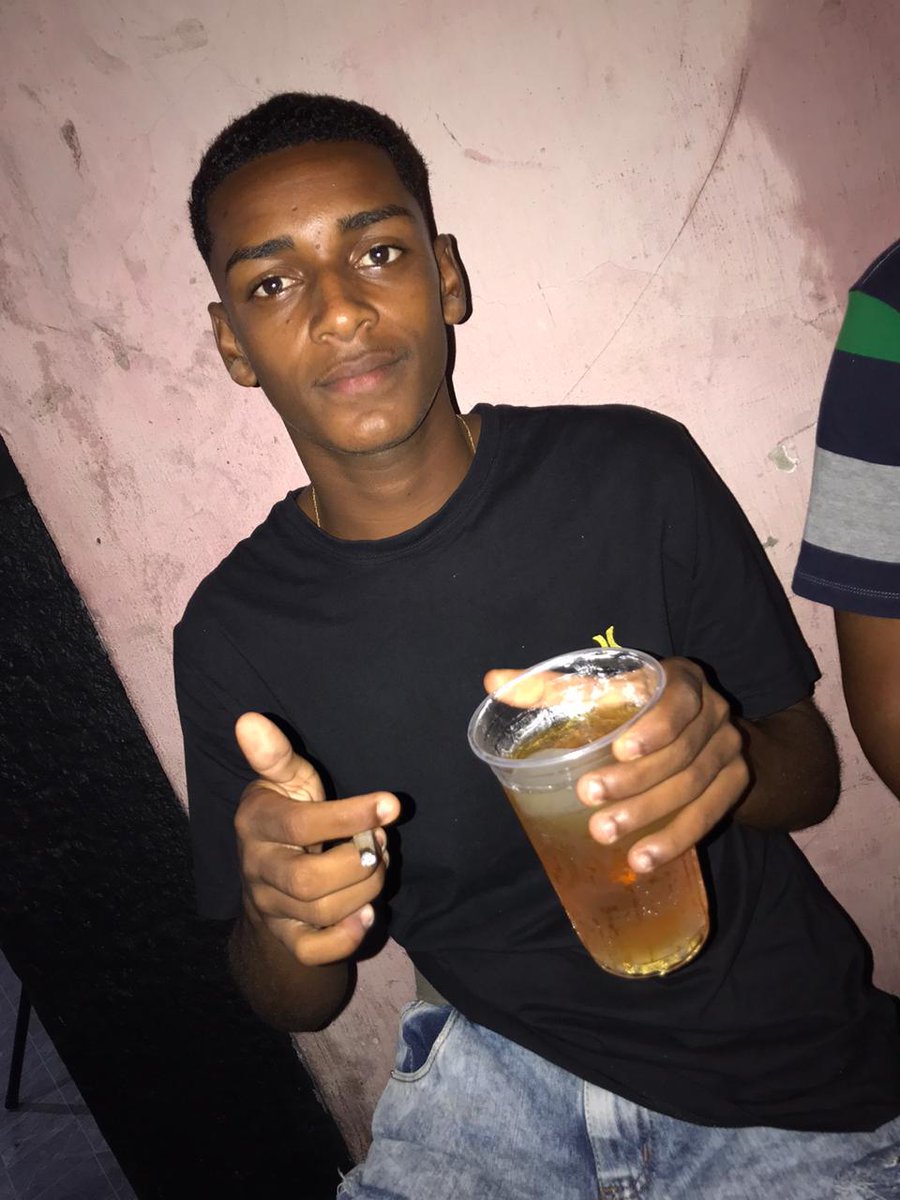 Só agredecer a papai do céu por mais um ano de vida, sempre abençoando o seu filho... Gratidão  , #Parabéns pra min!!🎉🥳🎈🥰🙏🏽
