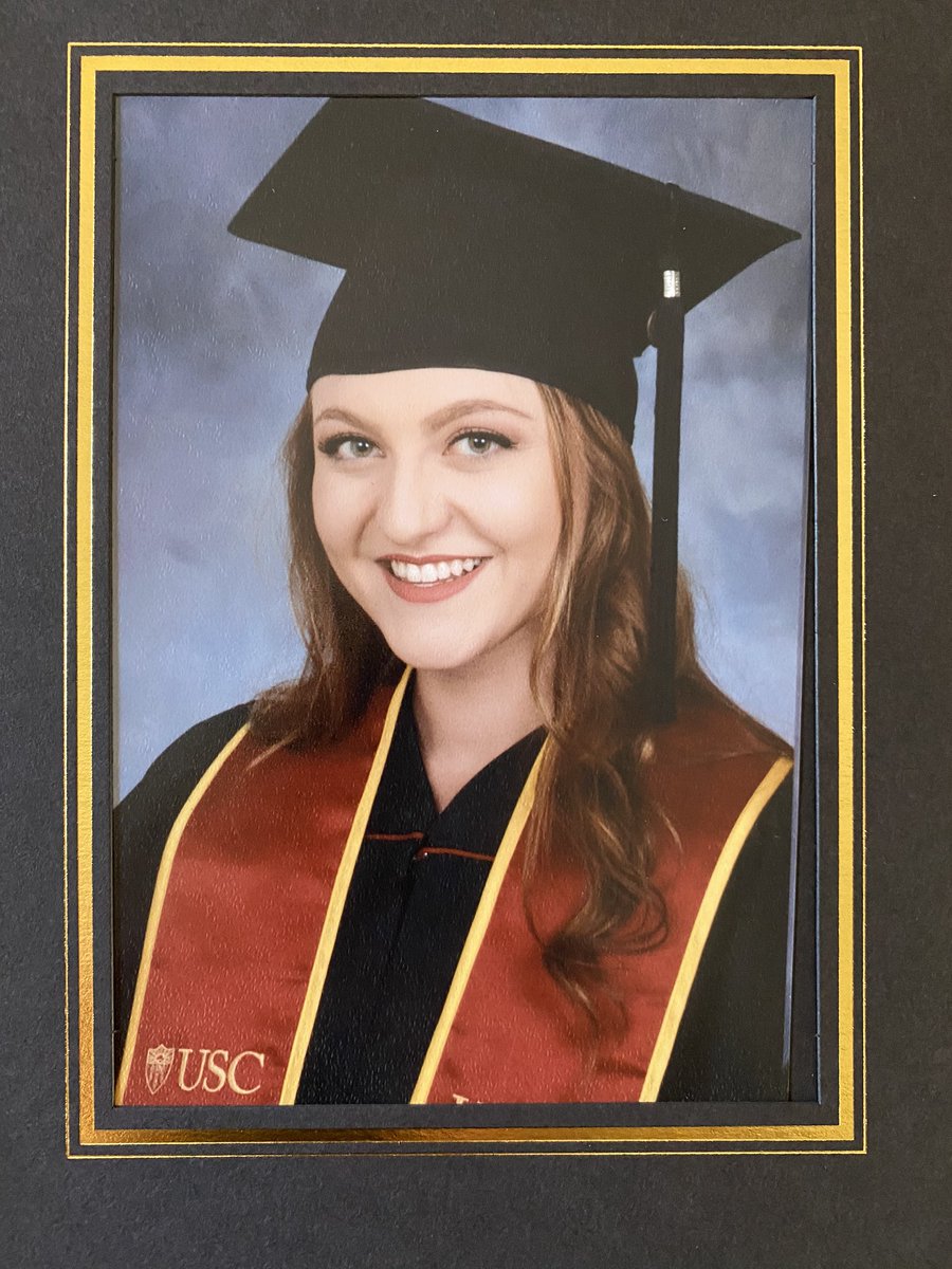 morrison_math's tweet photo. MY SISTER IS GRADUATING ON FRIDAY! I'm so proud of this amazing young lady! Congrats to my lovely baby sister @ashleym_rose5βοΈ FIGHT ON! #USCGrad #2020Trojan #USCMemories @USCMarshall @PresidentFolt #uscspiritleaders https://t.co/EKEfLu4xZV