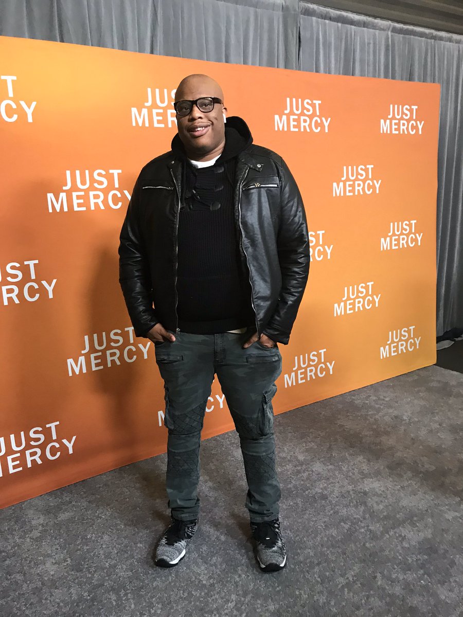 ScoopB's tweet image. #Credentialed