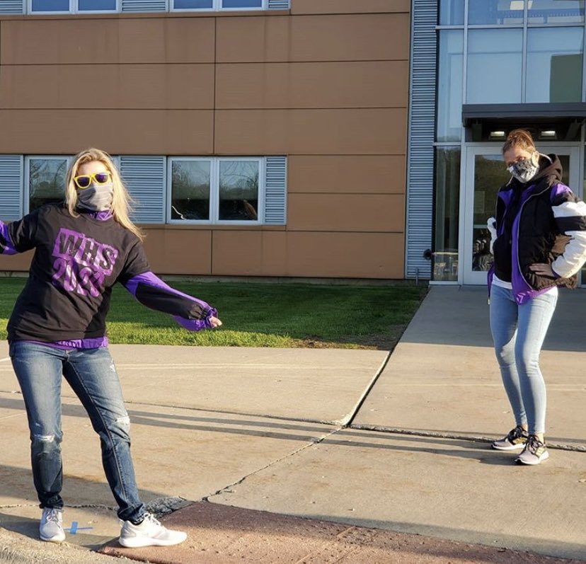 KAOPatterson118's tweet photo. Had a great time cheering on the WHS class of 2020 tonight. Good luck in your future endeavors! @BulldogLife_WHS https://t.co/xhjw0nIsZE