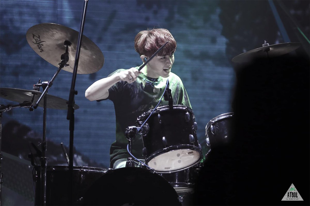 xirtuoso's tweet photo. DRUMMER CHANYEOL THROUGH THE YEARS 🥁 https://t.co/4uQHqPA144