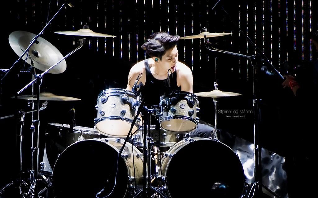 xirtuoso's tweet photo. DRUMMER CHANYEOL THROUGH THE YEARS 🥁 https://t.co/4uQHqPA144
