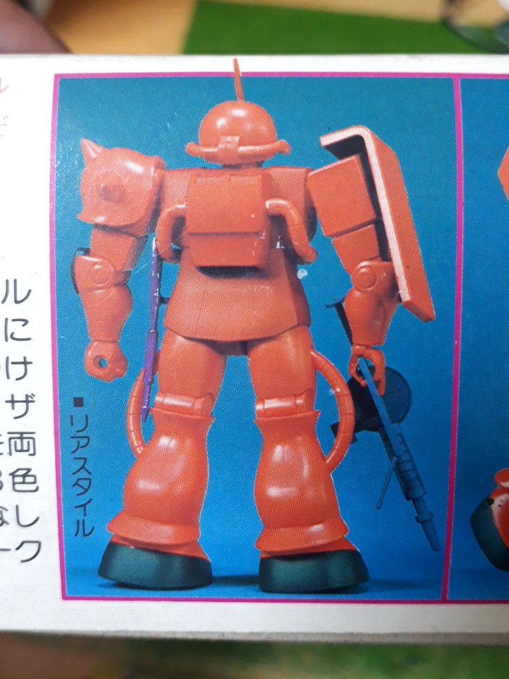 対象キットであれば再販品でなくても参加可ということですので1/100シャア専用ザクで参加させて頂きたいと思います。
子供の頃は1/144しか買えなかったので、このキット作るのは初めてです。
どう作るかまだ決めてませんが楽しみたいと思います?
#ツマツク2020参加 #ツマツク2020 #シャア専用