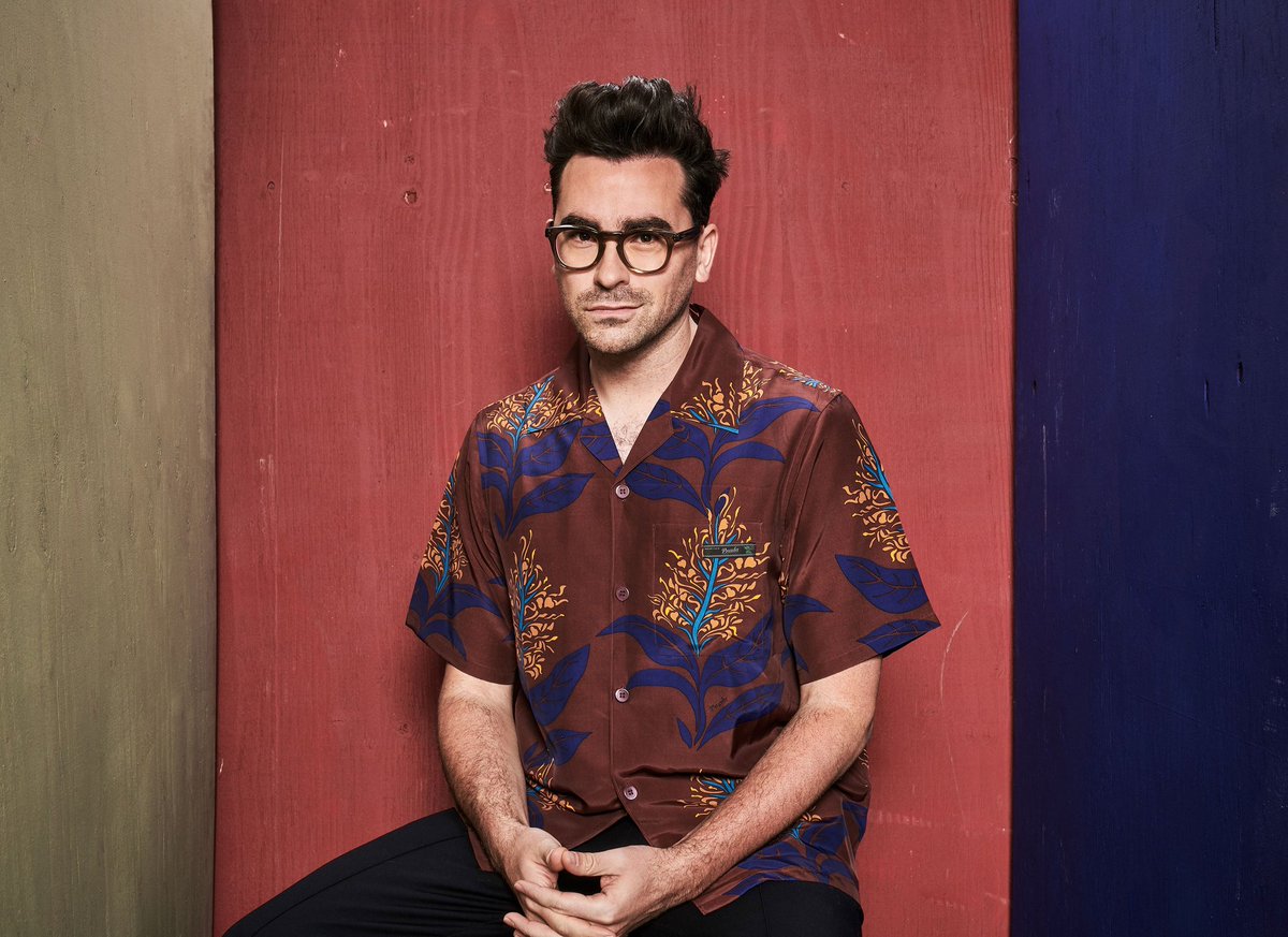 Dan Levy as wedding bouquets. A thread.