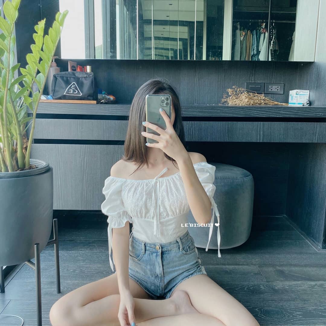 MychicStore's tweet photo. 🥰New in
งานไทยน้าา��🥰
พร้อมส่ง เสื้อครอปสมอคหลังแขนตุ๊กตา แต่งเชือกผูกมินิโบว์ ช่วงหน้าอกเป็นผ้าฉลุลายสวย ใส่สวยมากก
ราคา:160฿
-อก28-42
-ยาว15
-รอบแขน8-16 #เสื้อผ้าราคาถูก #เสื้อผ้าแฟชั่น #เสื้อครอป #เสื้อผ้าพร้อมส่ง #เสื้อผ้าแฟชั่น #เสื้อผ้า #ราคาถูก https://t.co/ggmHk3vZLM