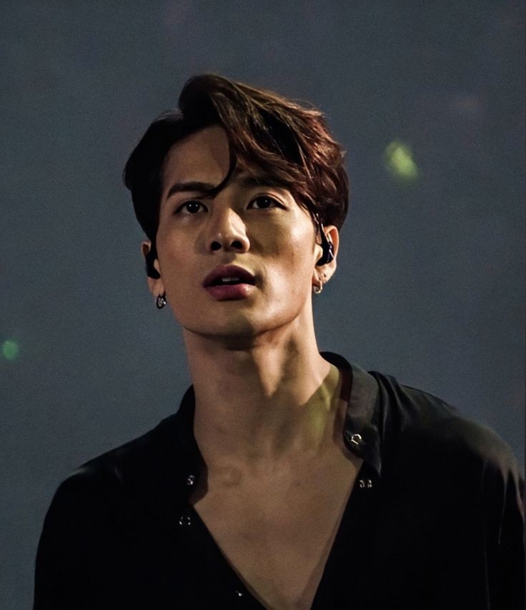 ☹︎ ## 𝘣𝘭𝘶 !! // at work (@tommlblu) on Twitter photo 