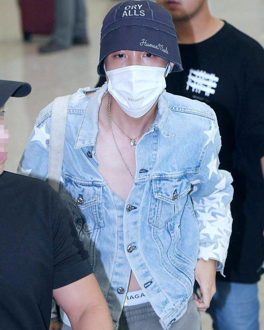 WHEN JHOPE CAME BACK FROM LA LOOKING LIKE A SNACKKK