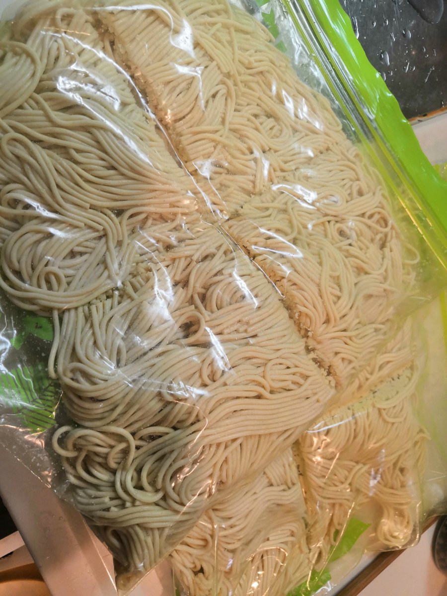 たなか社長 自炊料理で50kgダイエット در توییتر 水漬けパスタ インスタントラーメン感覚で本格パスタ を作れるとあって 簡単で手軽で美味しくて時短調理できて長期保存できる安価な主食として我が家のスタメンに昇格しました 水漬けパスタ冷凍実験 塩加減2 が 時短