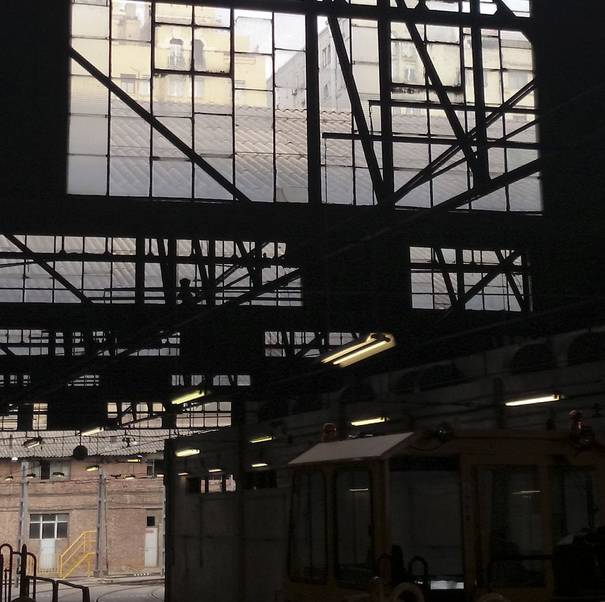 Salvemos4C's tweet photo. @SingleOrDefault @metro_madrid ¡Una estación antes que Cuatro Caminos! Donde será el futuro #MuseoDeMetro ;) https://t.co/TsxReO33dF