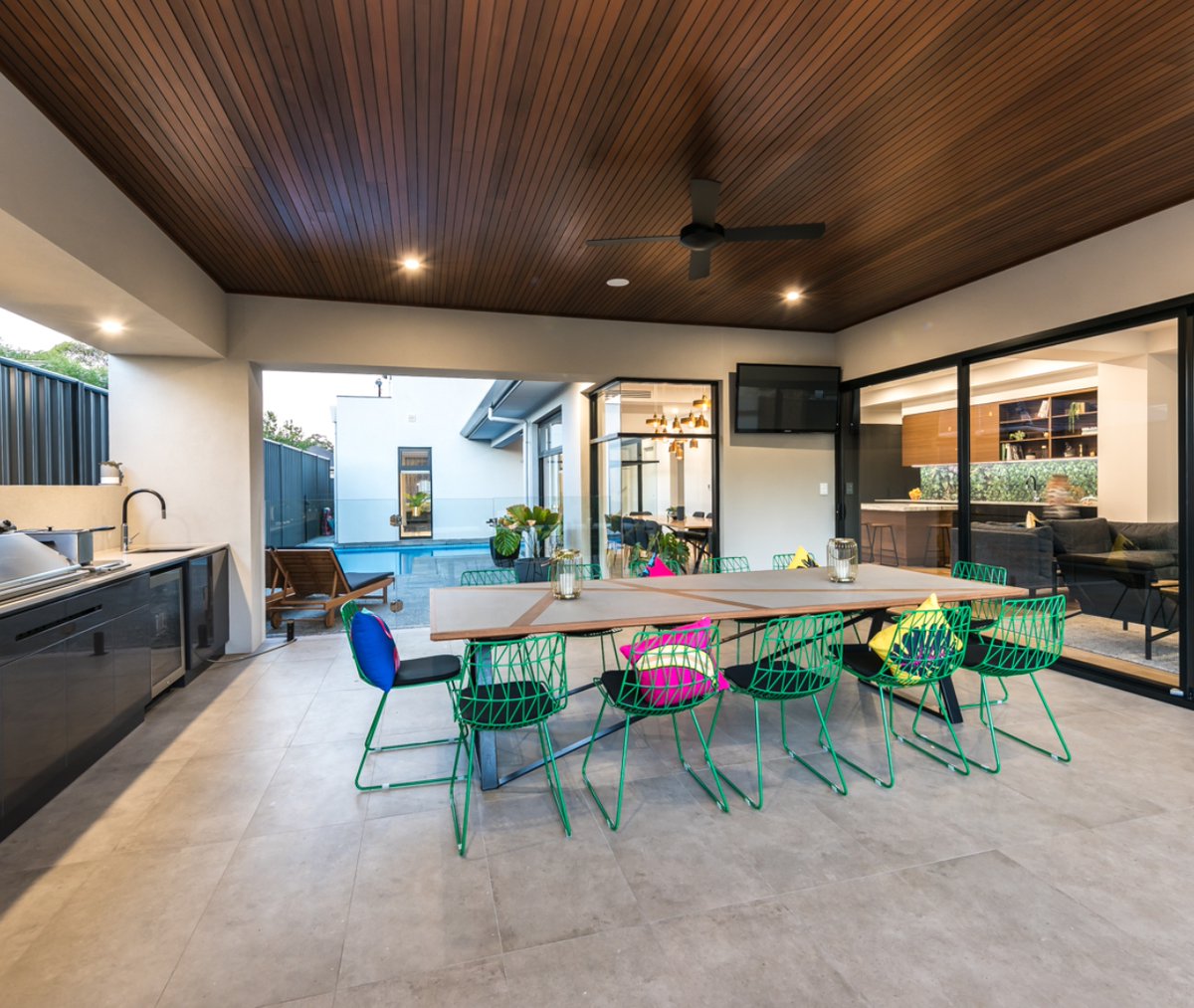 AdelaideBuilder's tweet photo. Dreaming of the day you can entertain again? Be inspired by our delightful alfresco areas, designed to impress with impeccable style and functionality. 
https://t.co/z85IJSPD4C https://t.co/a0kdL6GB6S