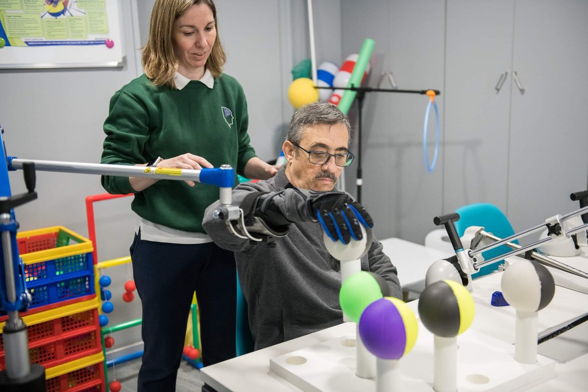 NEUROFIT_'s tweet photo. ¿Sabías que en #Badajoz está uno de los centros de neurorehabilitacion más #innovadores de #España? https://t.co/03WDNplhyW