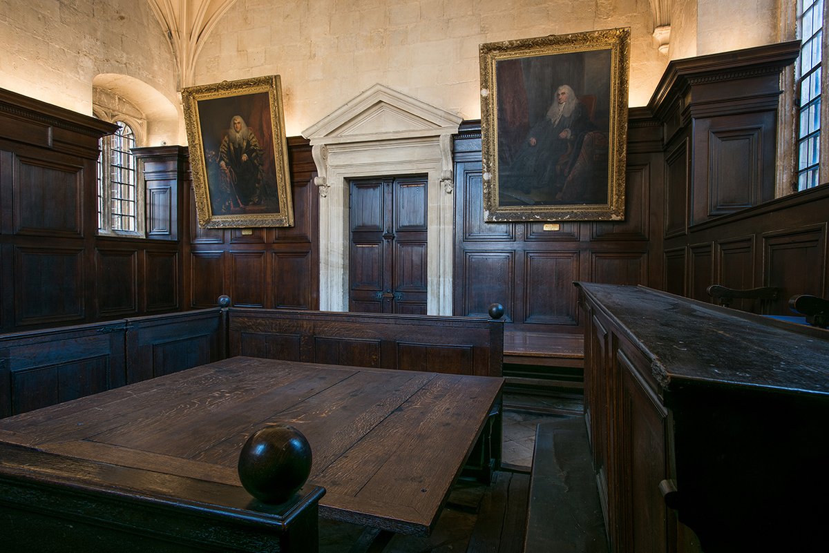 Colman’s rabbit-raising Queen Anne drops by the Divinity School for 'The Favourite' (2018); while Robbie's Queen Elizabeth visits Convocation House and the Chancellor’s Court (pictured) to sign a death warrant in 'Mary Queen of Scots' (2018). https://www.oxfordmail.co.uk/news/17367800.oxford-bodleian-library-stars-mary-queen-scots-favourite/